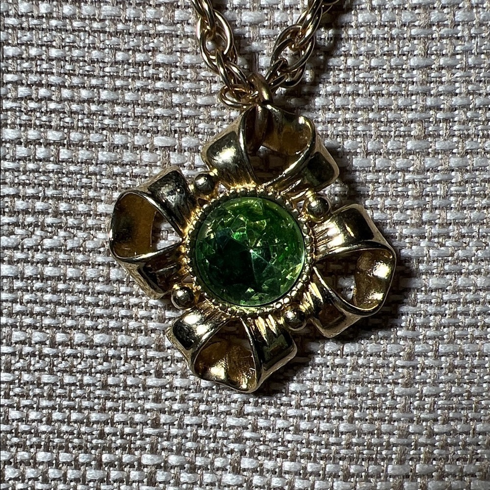 Givenchy 24K Gold Plated Gripoix  Gold and Green Pendant Necklace. WA482